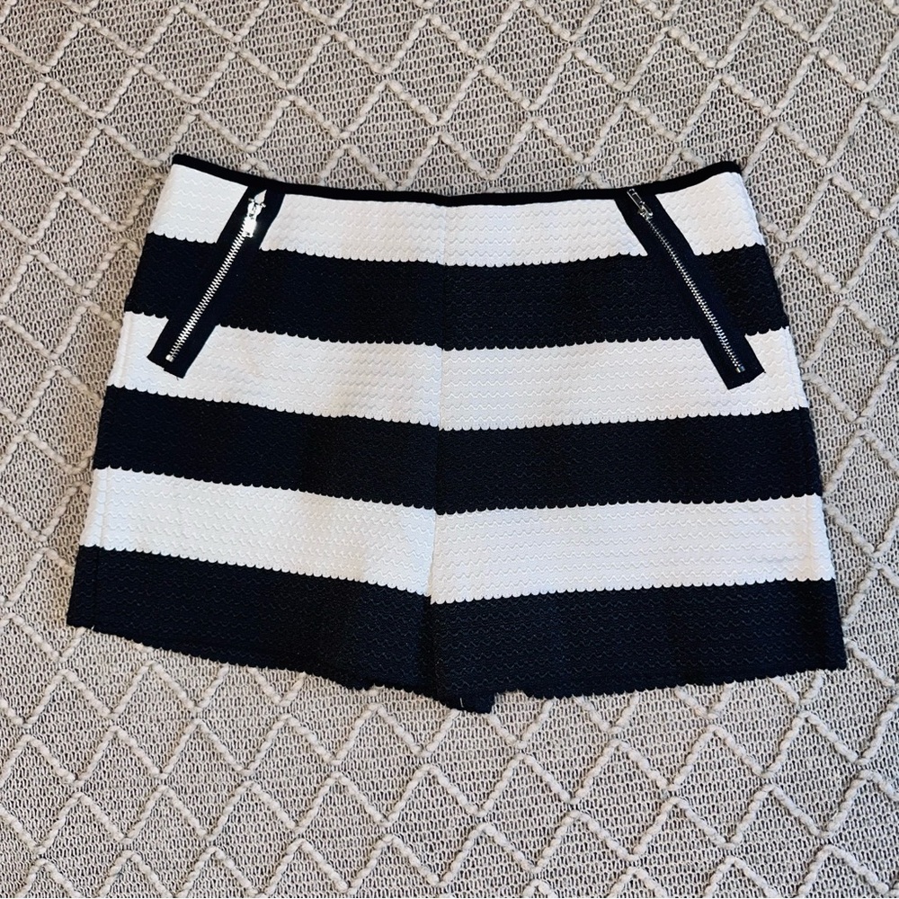 Bundle of 3 Women’s Large L Shorts & Swim Coverup Pants - Picture 3 of 9